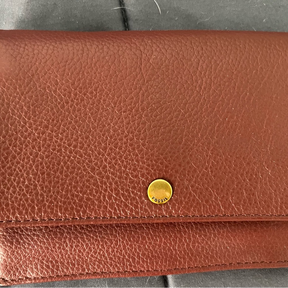 Fossil Aubrey wallet. NWT